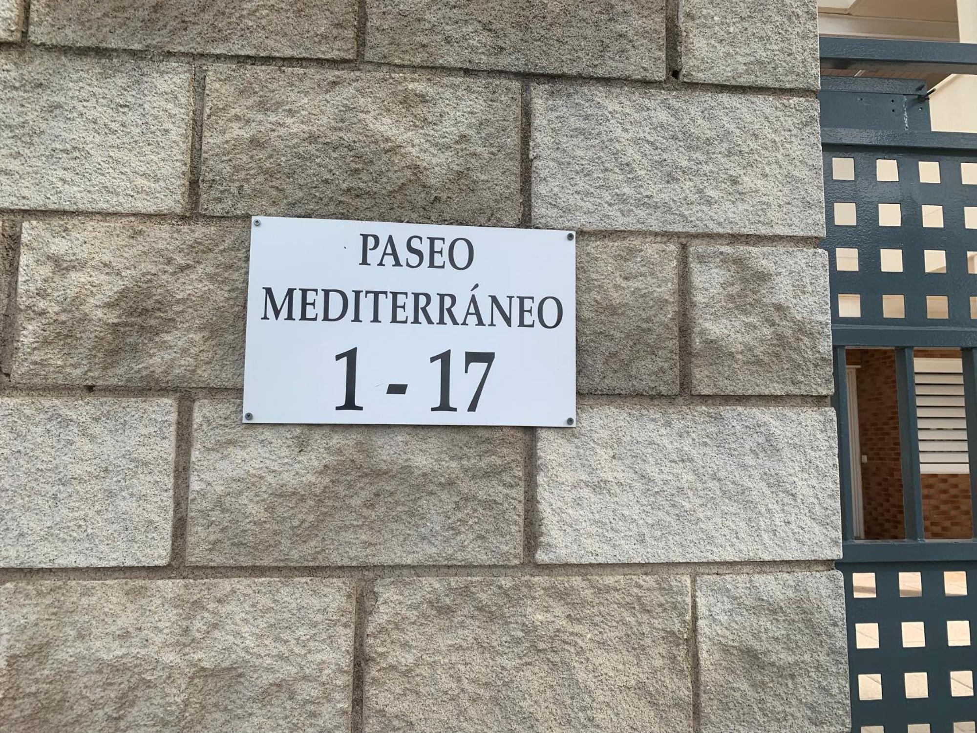 Apartamento Frente A La Piscina